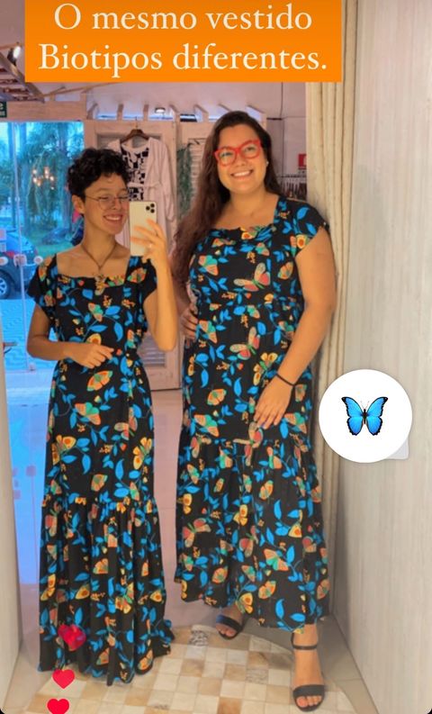 Duas clientes de biotipos diferentes com o mesmo vestido PÓE